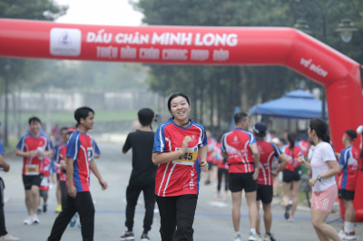 Foto DẤU CHÂN MINH LONG