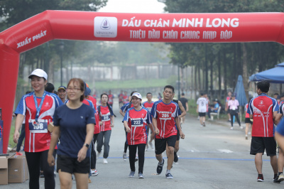Foto DẤU CHÂN MINH LONG