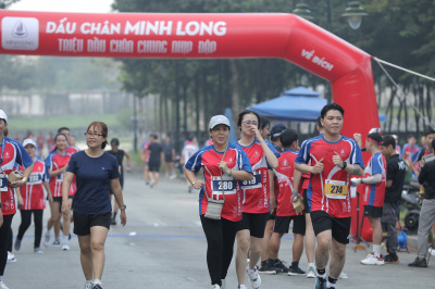Foto DẤU CHÂN MINH LONG