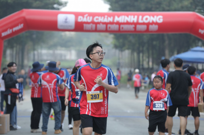 Foto DẤU CHÂN MINH LONG