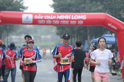Foto DẤU CHÂN MINH LONG