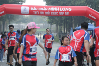 Foto DẤU CHÂN MINH LONG