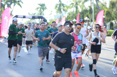 Foto CHARITY RUN: NEWBORNS VIETNAM RUNOUT