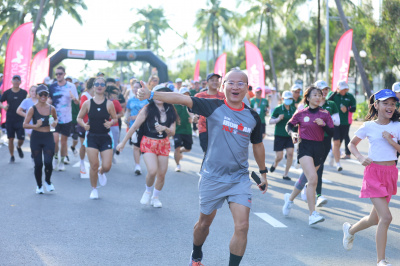 Foto CHARITY RUN: NEWBORNS VIETNAM RUNOUT