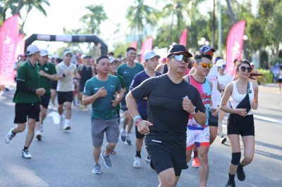 Foto CHARITY RUN: NEWBORNS VIETNAM RUNOUT