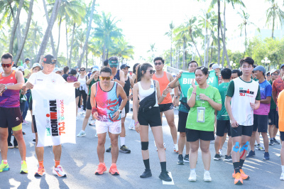 Foto CHARITY RUN: NEWBORNS VIETNAM RUNOUT