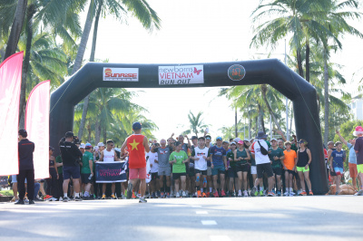 Foto CHARITY RUN: NEWBORNS VIETNAM RUNOUT