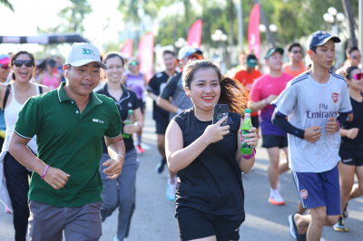 Foto CHARITY RUN: NEWBORNS VIETNAM RUNOUT