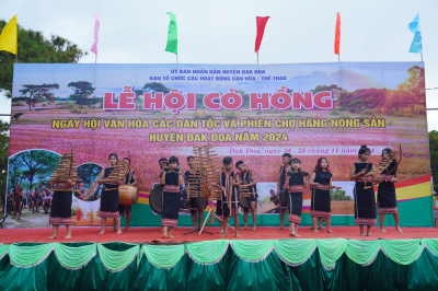 Photo GIẢI CHẠY ĐỒNG HÀNH CÙNG DI SẢN VĂN HOÁ ĐỊA PHƯƠNG - ĐĂK ĐOA