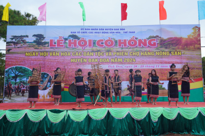 Photo GIẢI CHẠY ĐỒNG HÀNH CÙNG DI SẢN VĂN HOÁ ĐỊA PHƯƠNG - ĐĂK ĐOA