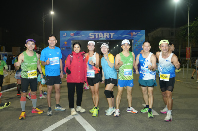 Ha Tinh Half Marathon 2024 照片