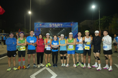 Ha Tinh Half Marathon 2024 照片