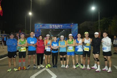 Ha Tinh Half Marathon 2024 照片