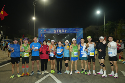Ha Tinh Half Marathon 2024 照片