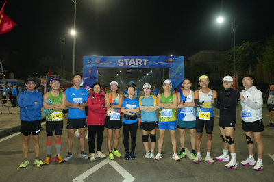 Ha Tinh Half Marathon 2024 照片