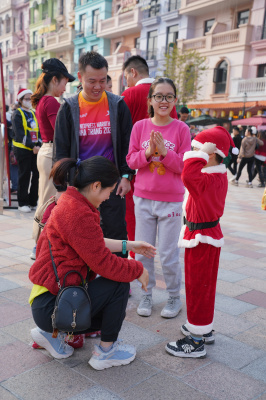 Giải chạy Santa Home 2024 照片