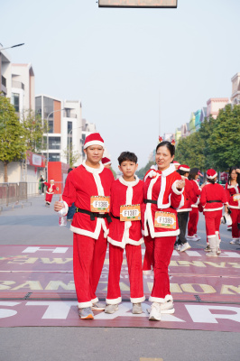 Giải chạy Santa Home 2024 照片