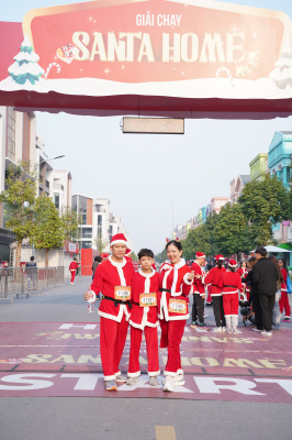 Giải chạy Santa Home 2024 照片