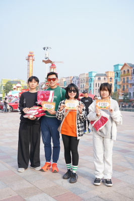 Giải chạy Santa Home 2024 照片