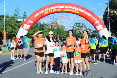 Foto Giải Việt Dã Bình Dương - Chào Năm Mới 2025
