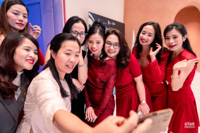 Foto Year End Party CEOHN8