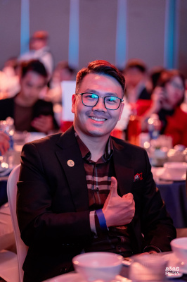 Foto Year End Party CEOHN8
