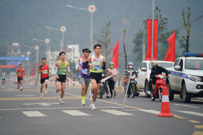 ภาพ Con Son Kiep Bac International Marathon 2025