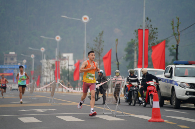 ภาพ Con Son Kiep Bac International Marathon 2025