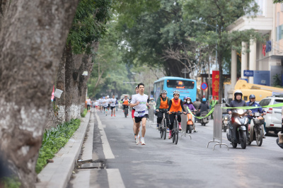 Photo Giải chạy "Toàn dân tiết kiệm năng lượng hưởng ứng Giờ Trái đất năm 2025"