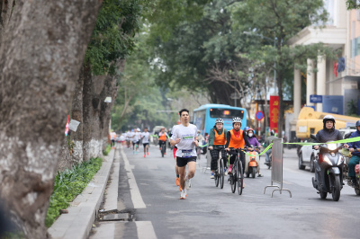 Photo Giải chạy "Toàn dân tiết kiệm năng lượng hưởng ứng Giờ Trái đất năm 2025"