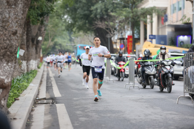 Photo Giải chạy "Toàn dân tiết kiệm năng lượng hưởng ứng Giờ Trái đất năm 2025"