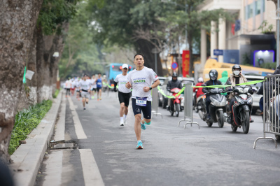 Photo Giải chạy "Toàn dân tiết kiệm năng lượng hưởng ứng Giờ Trái đất năm 2025"