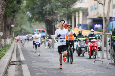 Photo Giải chạy "Toàn dân tiết kiệm năng lượng hưởng ứng Giờ Trái đất năm 2025"