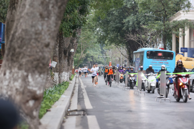 Photo Giải chạy "Toàn dân tiết kiệm năng lượng hưởng ứng Giờ Trái đất năm 2025"