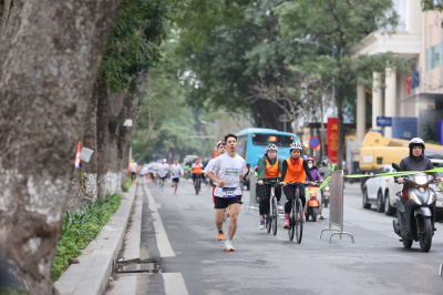 Photo Giải chạy "Toàn dân tiết kiệm năng lượng hưởng ứng Giờ Trái đất năm 2025"
