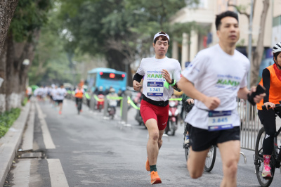 Photo Giải chạy "Toàn dân tiết kiệm năng lượng hưởng ứng Giờ Trái đất năm 2025"
