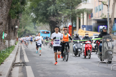 Photo Giải chạy "Toàn dân tiết kiệm năng lượng hưởng ứng Giờ Trái đất năm 2025"