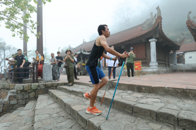 Giải leo núi Yên Tử 2025 - Chinh phục đỉnh Phù Vân 照片