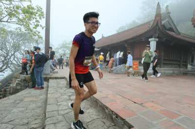 Giải leo núi Yên Tử 2025 - Chinh phục đỉnh Phù Vân 照片
