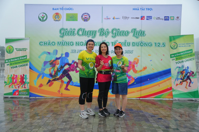 Foto Giải chạy bộ giao lưu chào mừng ngày Quốc tế Điều dưỡng 12/5