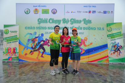 Foto Giải chạy bộ giao lưu chào mừng ngày Quốc tế Điều dưỡng 12/5