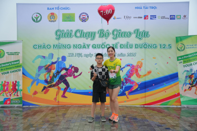 Foto Giải chạy bộ giao lưu chào mừng ngày Quốc tế Điều dưỡng 12/5