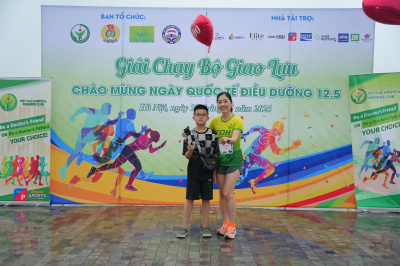 Foto Giải chạy bộ giao lưu chào mừng ngày Quốc tế Điều dưỡng 12/5
