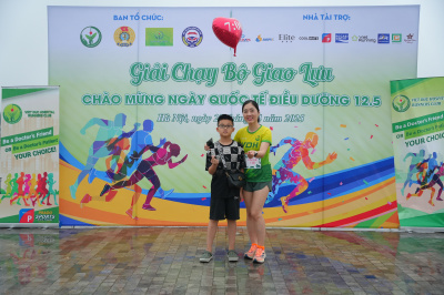 Foto Giải chạy bộ giao lưu chào mừng ngày Quốc tế Điều dưỡng 12/5
