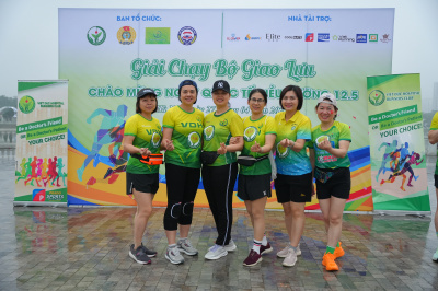 Foto Giải chạy bộ giao lưu chào mừng ngày Quốc tế Điều dưỡng 12/5