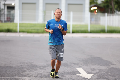 Photo Happy Feet Long Run - The Manor Central Park tuan 56