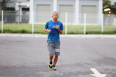 Photo Happy Feet Long Run - The Manor Central Park tuan 56