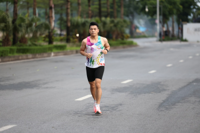Photo Happy Feet Long Run - The Manor Central Park tuan 56