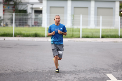 Photo Happy Feet Long Run - The Manor Central Park tuan 56