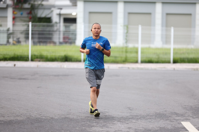 Photo Happy Feet Long Run - The Manor Central Park tuan 56